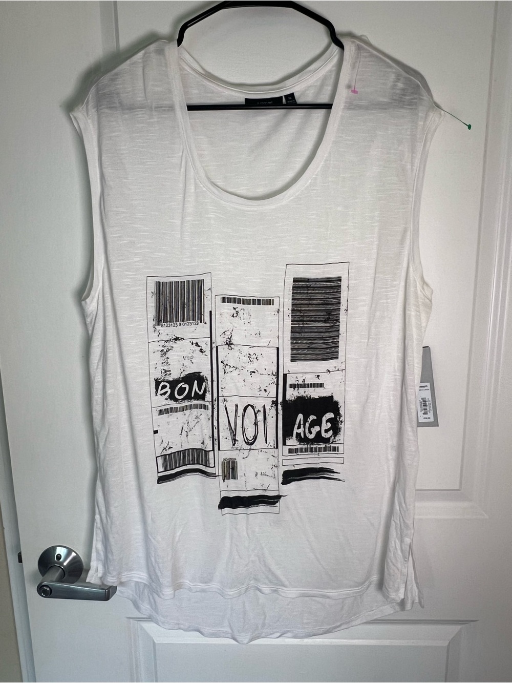 Apt. 9 Women’s white sleeveless graphic top Size XL NWT